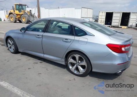 2018 Honda Accord Touring z USA, uszkodzony, nr VIN 1HGCV1F9XJA122565